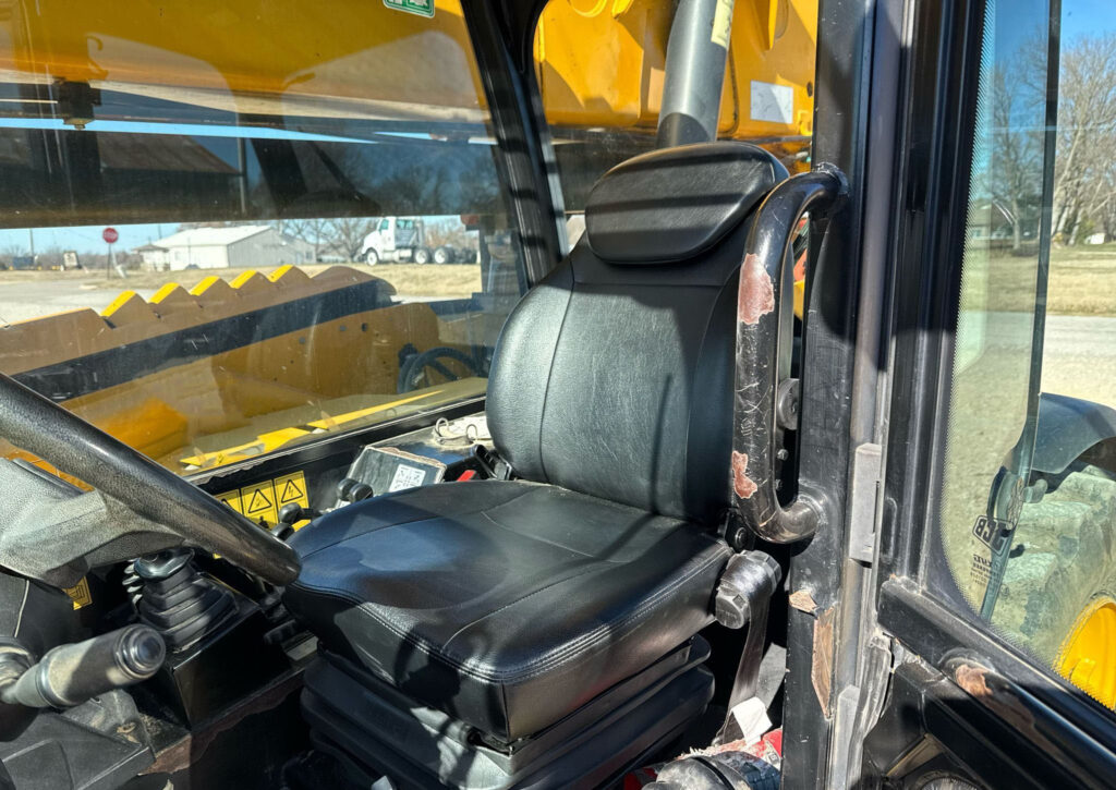 2016 JCB 510-56